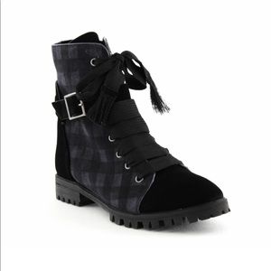 NWT Splendid Celine Lace Up Ankle Boots